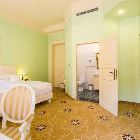 Hotel Golden Royal Boutique Hotel&spa 4*