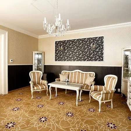 فندق Golden Royal Boutique &