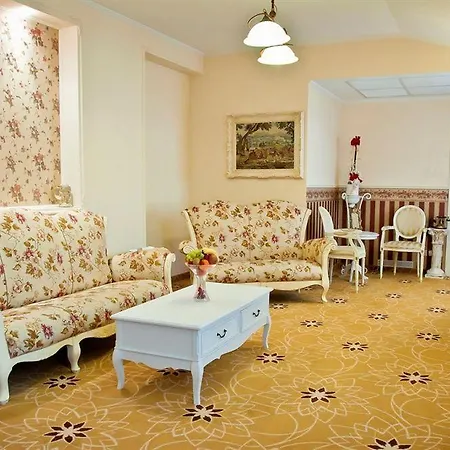 Szálloda Golden Royal Boutique & 4*