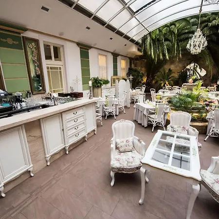 골든 로열 부티크 호텔&스파 4*