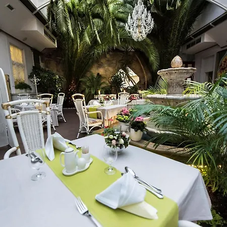 호텔 골든 로열 부티크 호텔&스파 코시체