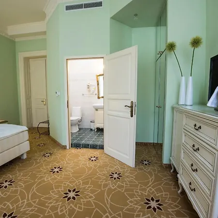 골든 로열 부티크 호텔&스파 4* 코시체