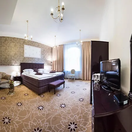 Golden Royal Boutique & Hotel 4*