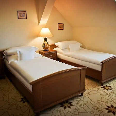 Golden Royal Boutique & Szálloda 4*