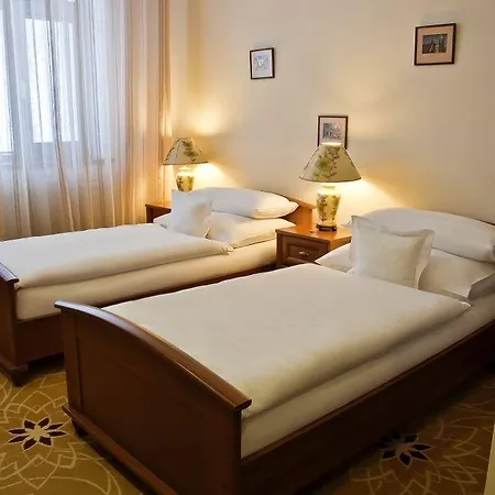 Szálloda Golden Royal Boutique & Kassa