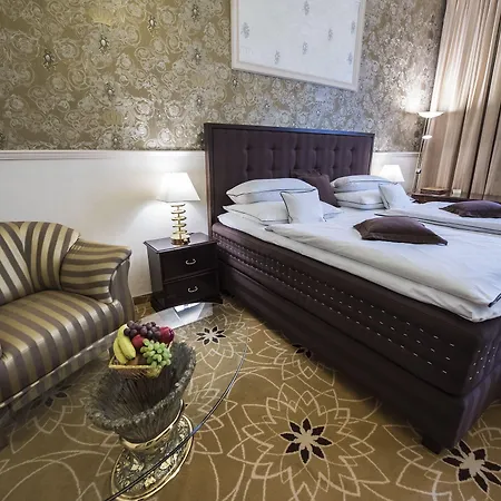 Golden Royal Boutique & Hotel 4*