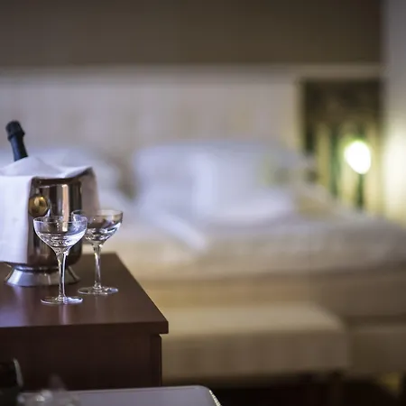 호텔 골든 로열 부티크 호텔&스파 코시체