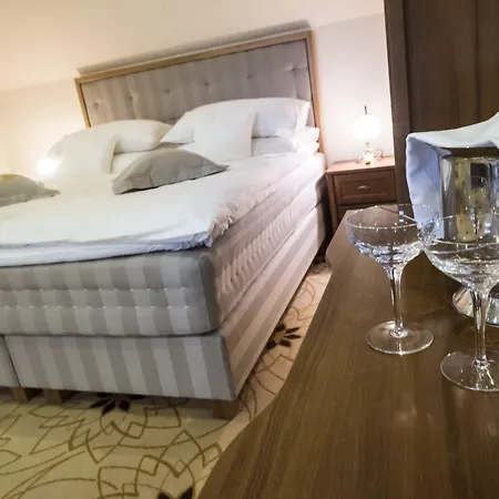 Hotel Golden Royal Boutique &