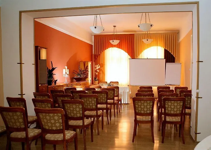 Golden Royal Boutique & Hotel