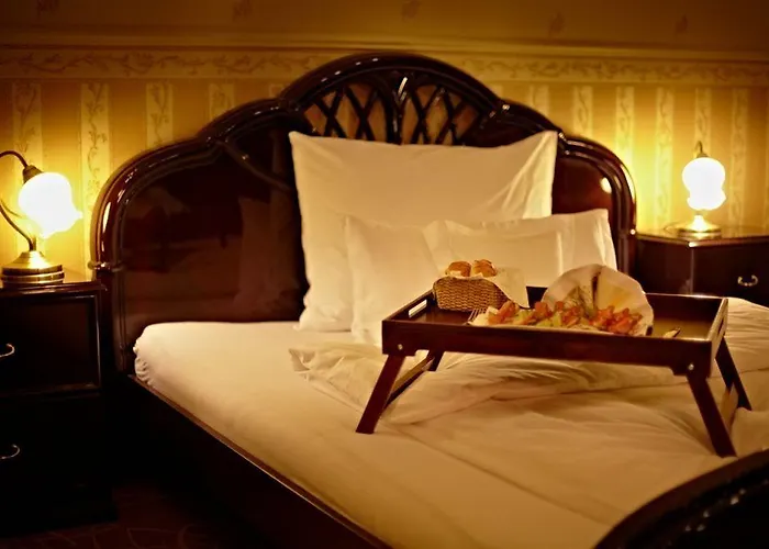 Hotel Golden Royal Boutique & 4*