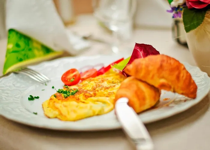 Golden Royal Boutique & Hotel