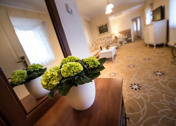 Hotel Golden Royal Boutique & 4*