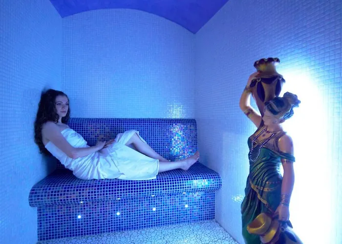 Golden Royal Boutique & 4*