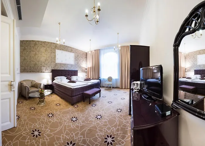 Golden Royal Boutique & Hotel 4*