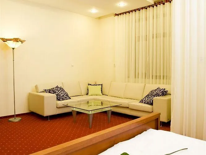 Golden Royal Boutique & 4* Košice