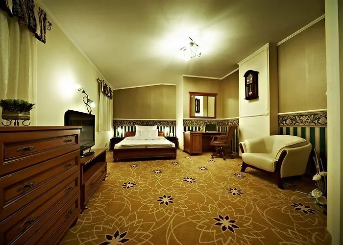 Golden Royal Boutique & Hotel 4*