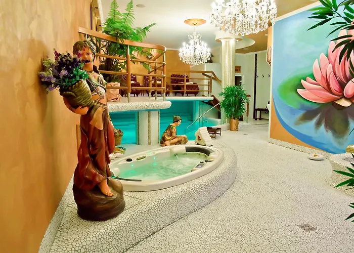 Golden Royal Boutique &